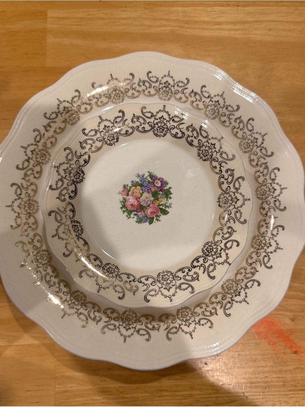 Classic Floral Gold-Trimmed Dinner Plate - White with Multicolor Bouquet
